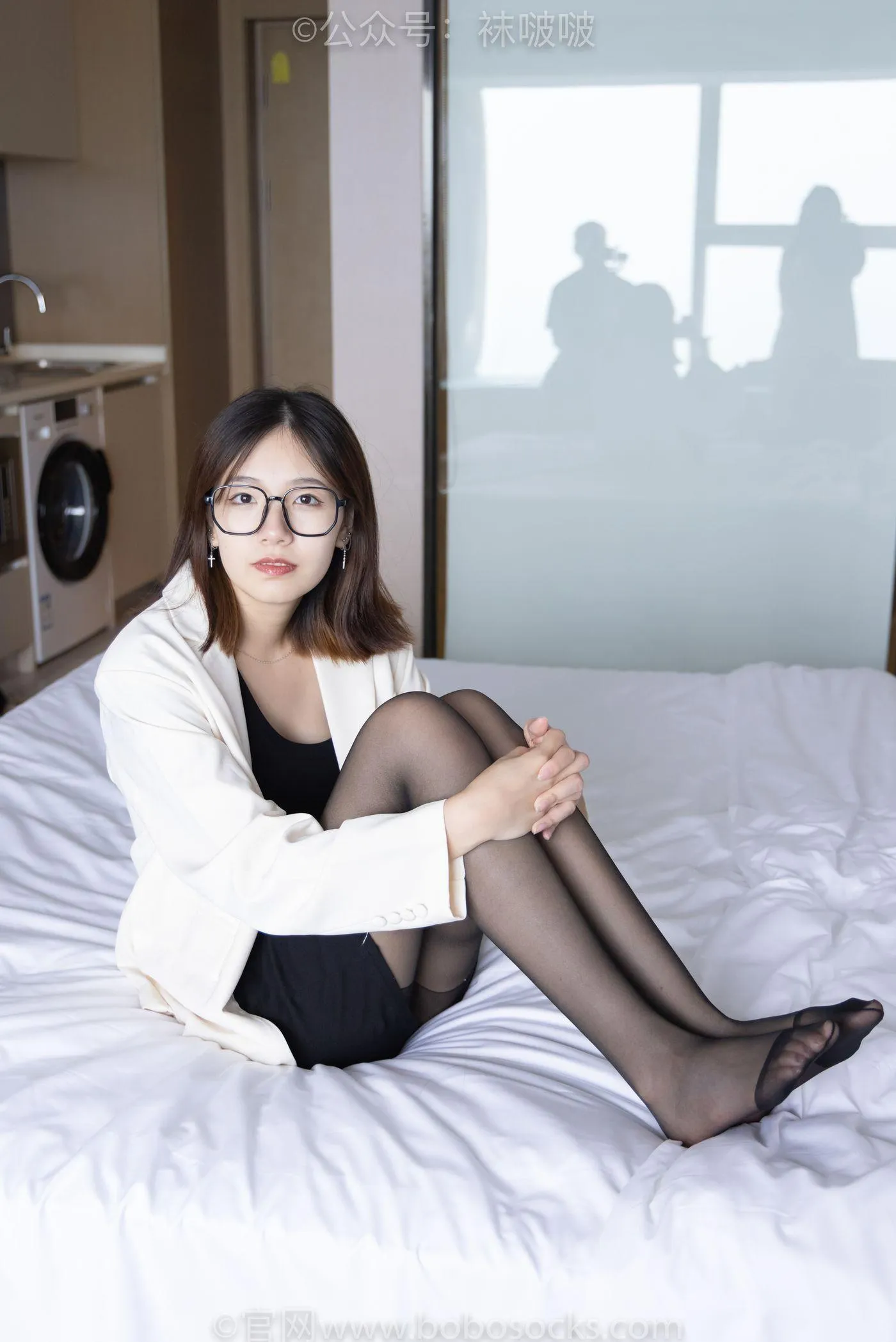 [BoBoSocks袜啵啵]NO.032 小甜豆-平底鞋、黑丝 [144P]插图1